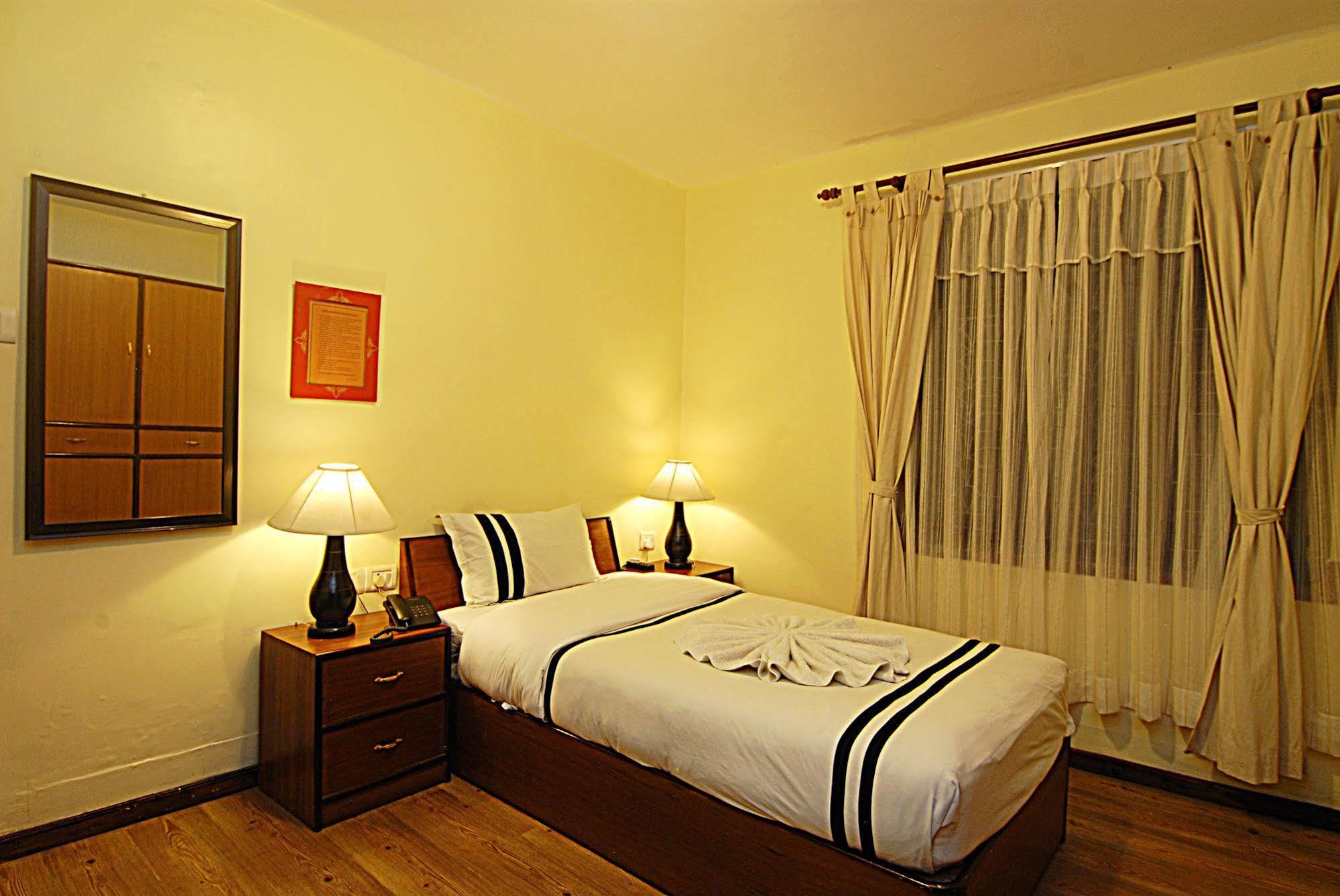 Hotel Amaryllis Katmandu Zewnętrze zdjęcie