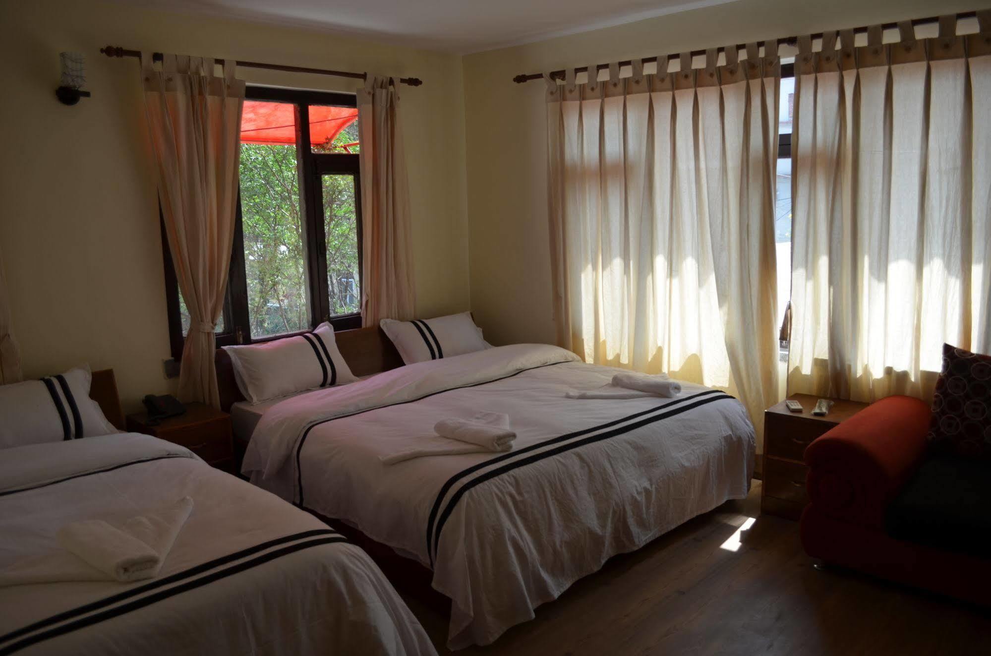 Hotel Amaryllis Katmandu Zewnętrze zdjęcie